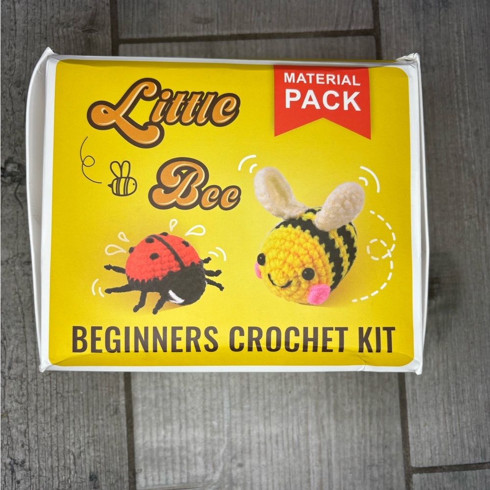 Little Bee Beginners Crochet Kit Bee & Ladybug Amigurumi Starter Set New Craft